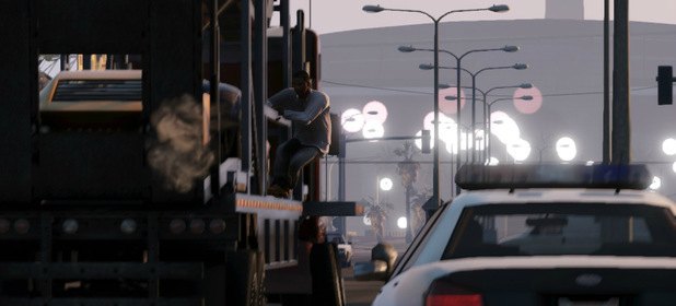 El protagonista de GTA V, encaramado a un transporte