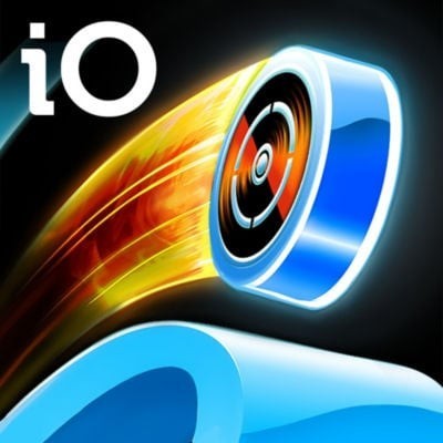 Portada oficial de iO  PS4